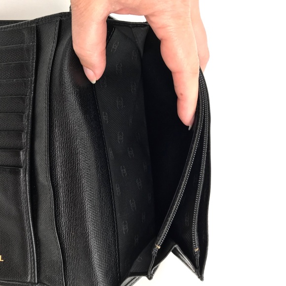 2nd {Chanel} Caviar Skin CC Leather Flap Wallet - Picture 6 of 8